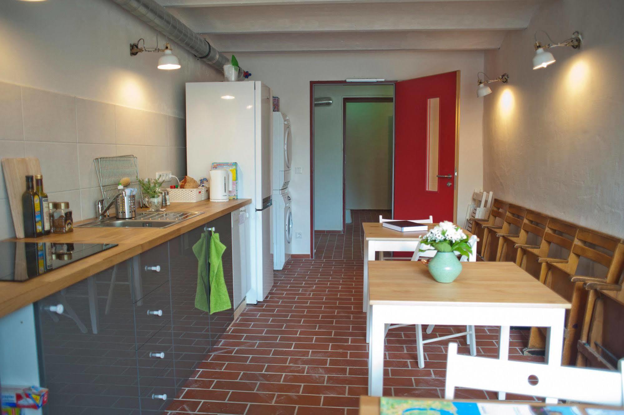 רוסטוק Subraum Hostel מראה חיצוני תמונה