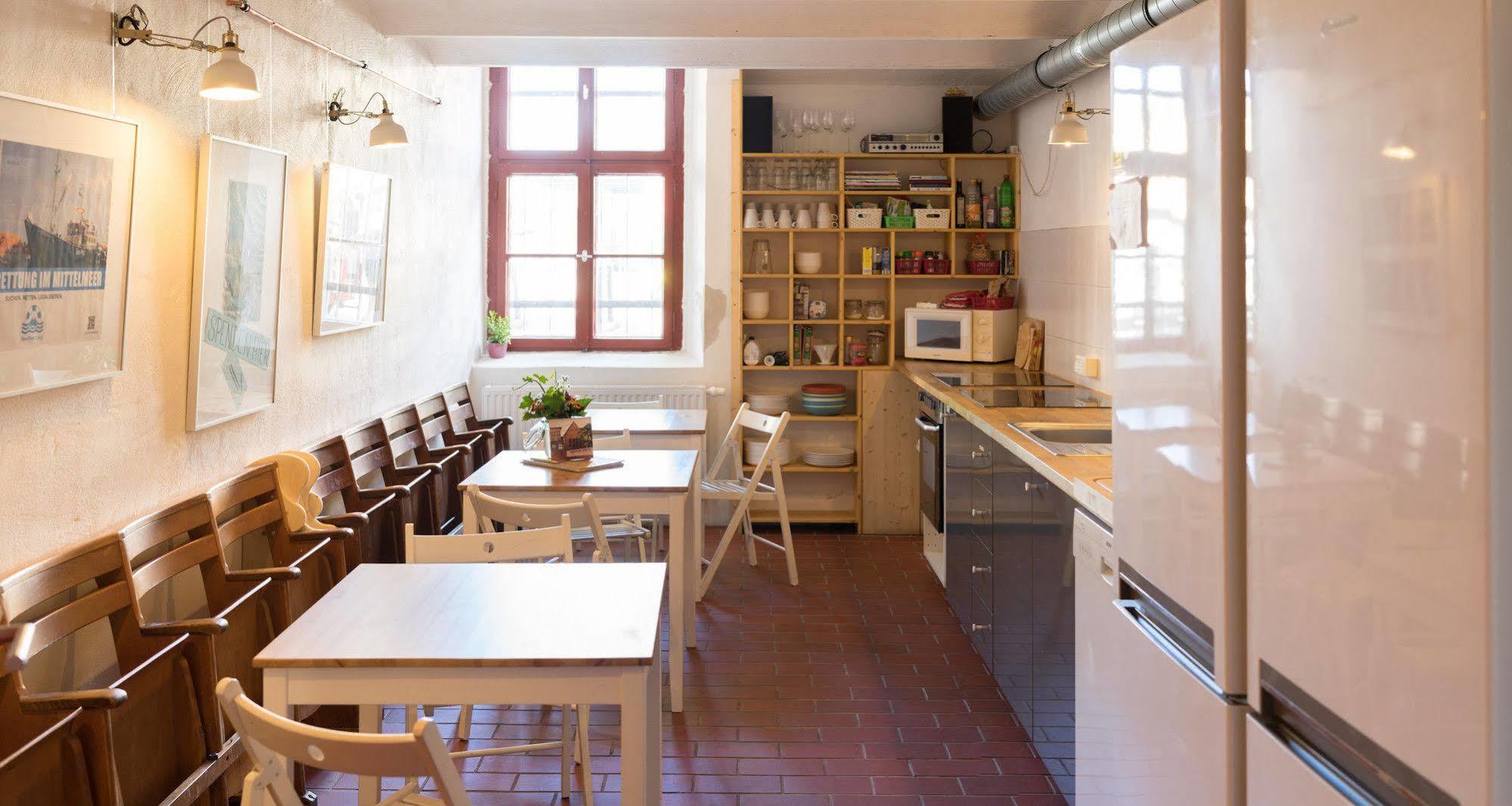 רוסטוק Subraum Hostel מראה חיצוני תמונה
